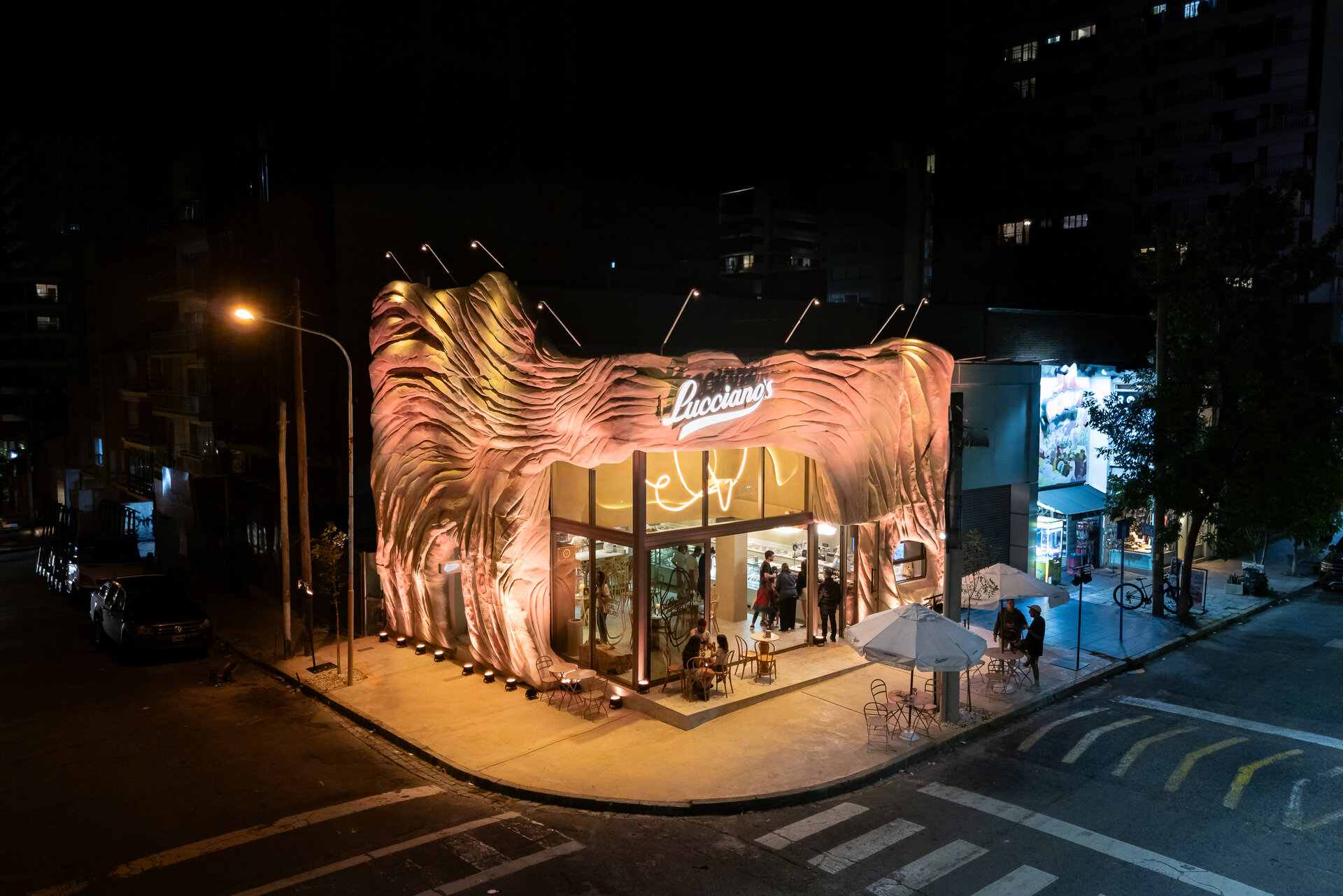 Lucciano’s reabre su local de Alem