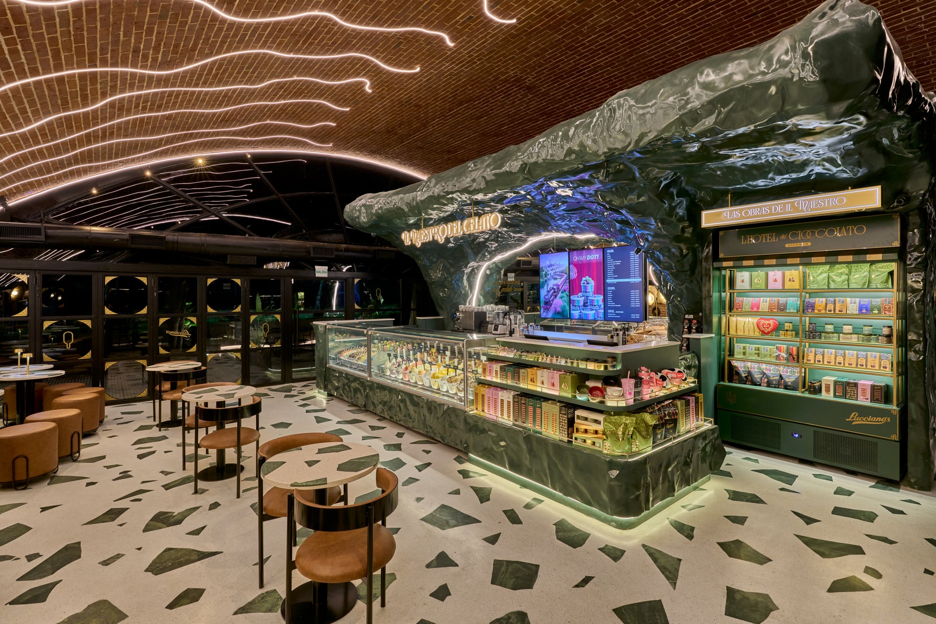 卢奇亚诺斯 Arcos del Rosedal 新店开业